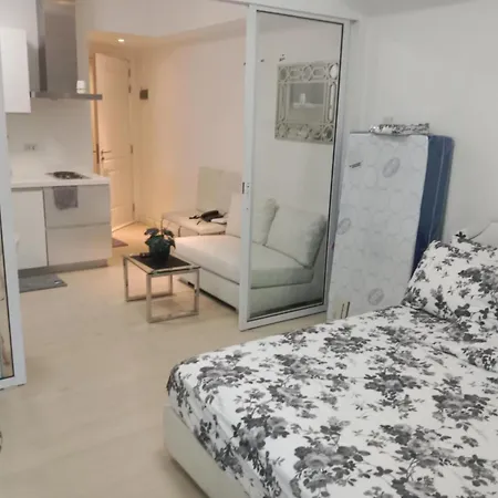 Azure Residences By Van Florendo Manila Exterior photo